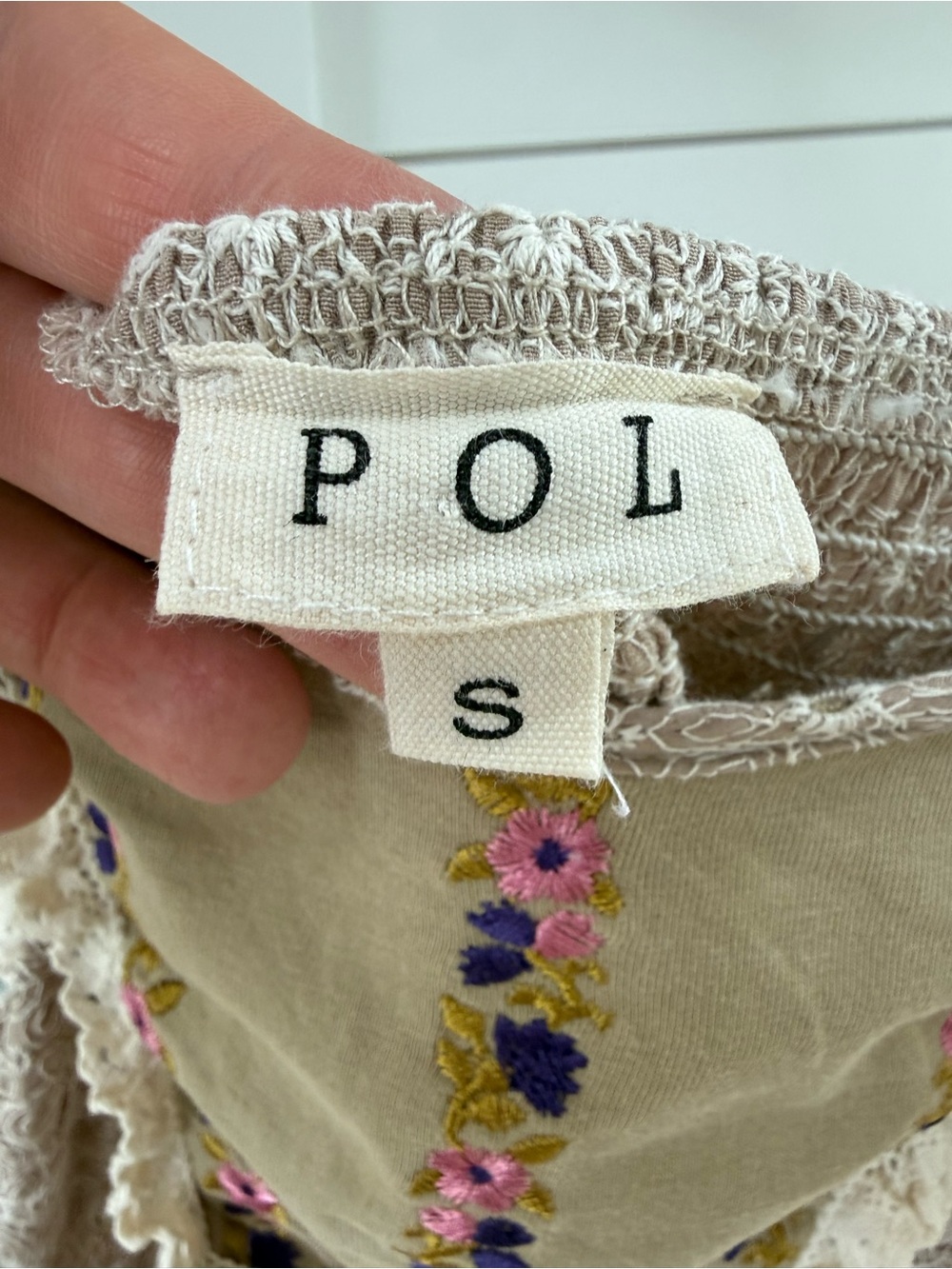 POL Embroidered Floral Camisole in Taupe with Pink & Purple Accents - Picture 4 of 5